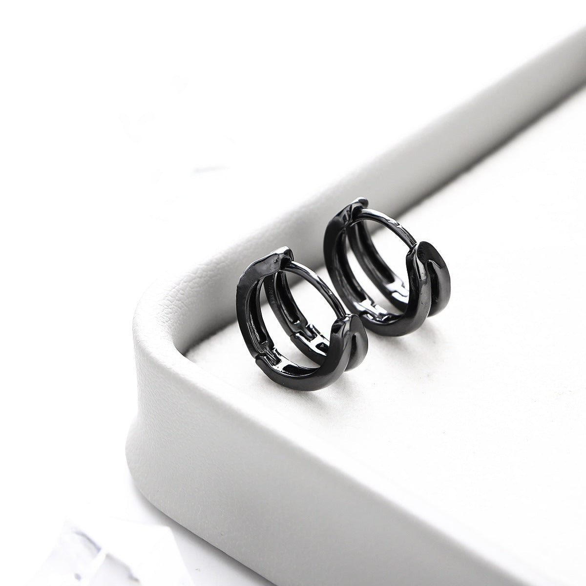 Women's & Men's Classic High Sense Ear Clip Fashion Earrings