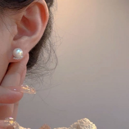 Pearl Female Niche Retro Personality Minimalism Earrings