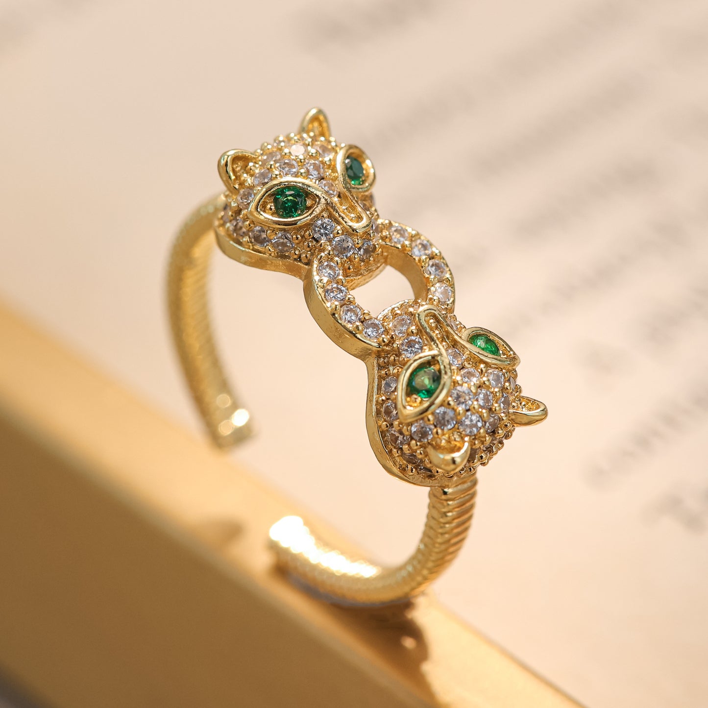 Women's & Men's Gold Micro Inlaid Zircon Fashion Leopard Rings