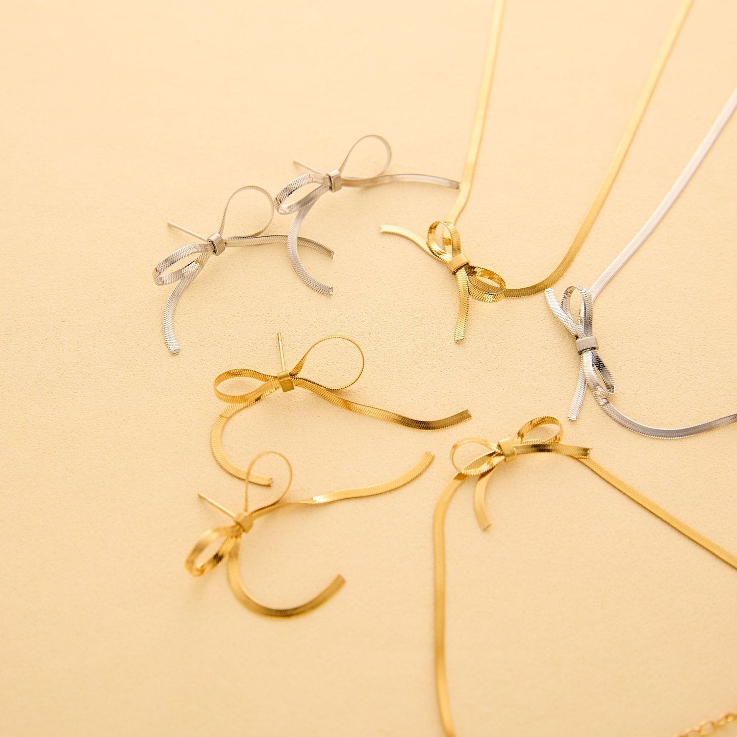 Personalized Design Snake Bone Fresh Titanium Necklaces