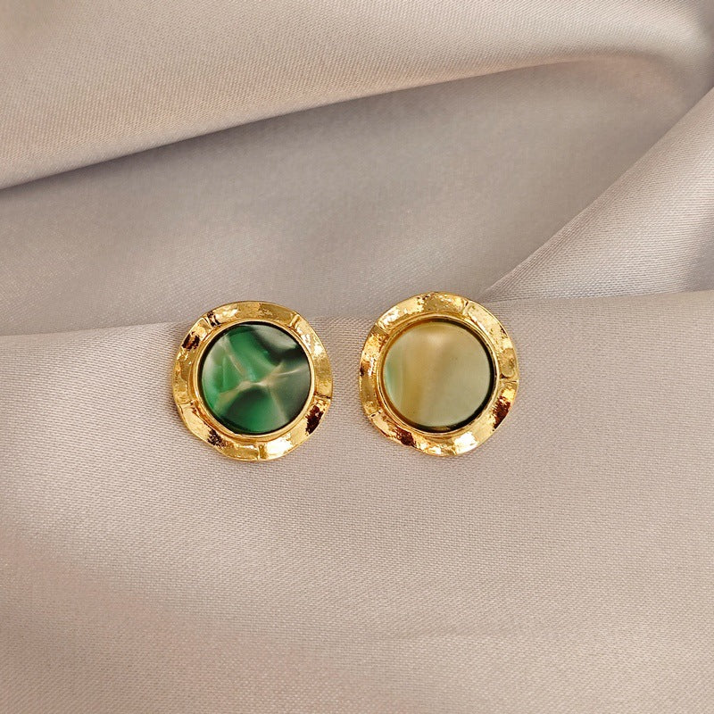 Women's Creative Simple Pearl Vintage Ornament Earrings
