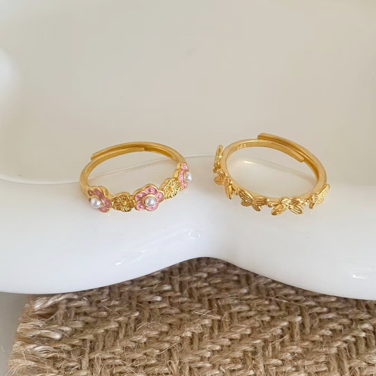 Delicate Pink Flower Butterfly Alluvial Gold Temperamental Minority Rings