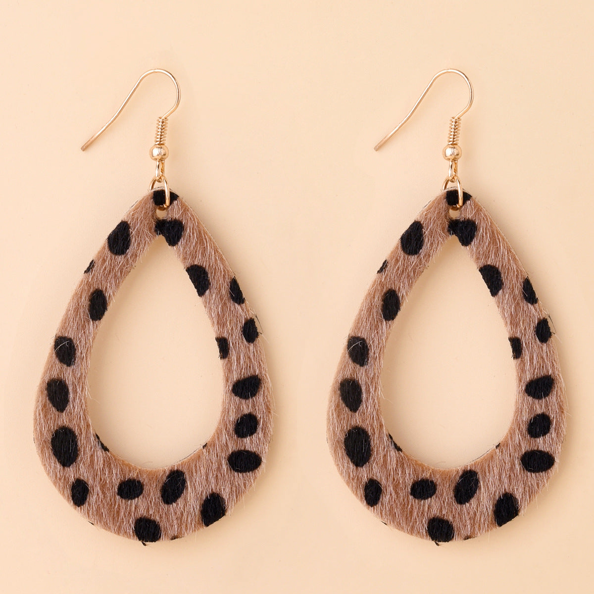 Women's Leather Horse Fur Print Hollow Water Earrings