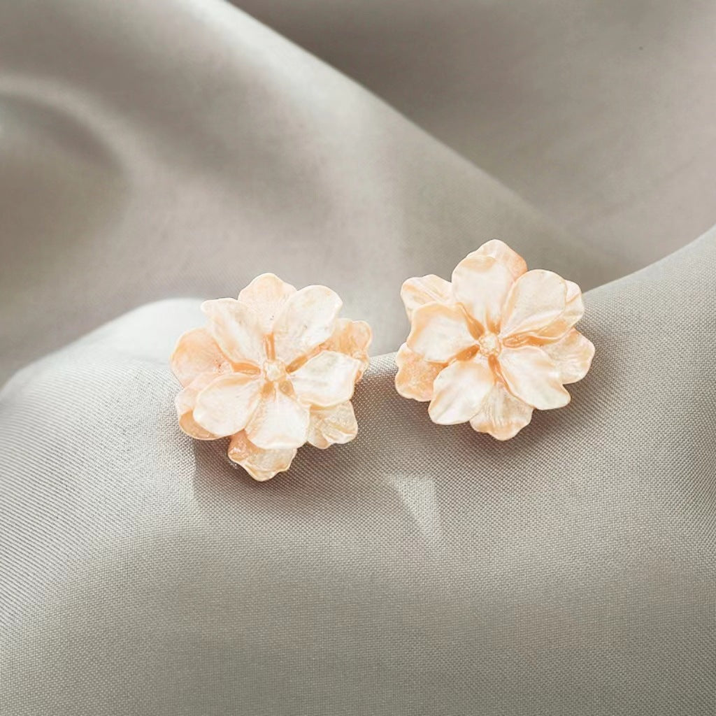 Women's Camellia Flower French Style Mori Super Rings