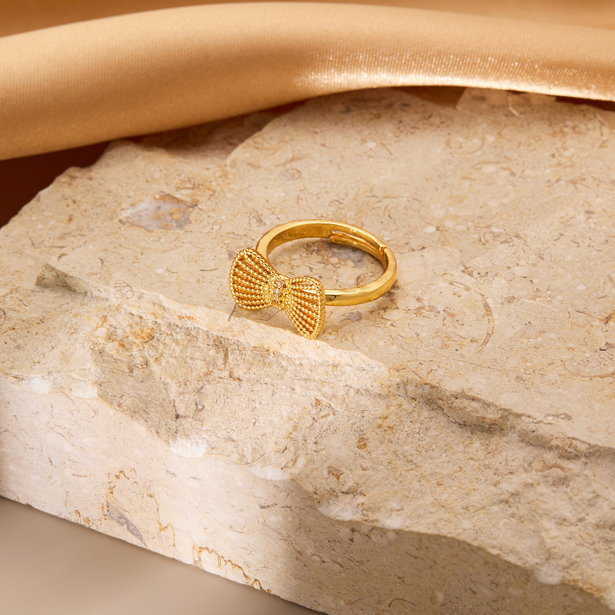 High-grade Niche Real Gold Plated Copper Little Finger Rings