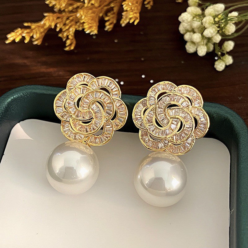 Shining Diamond Irregular Round Female Special Earrings
