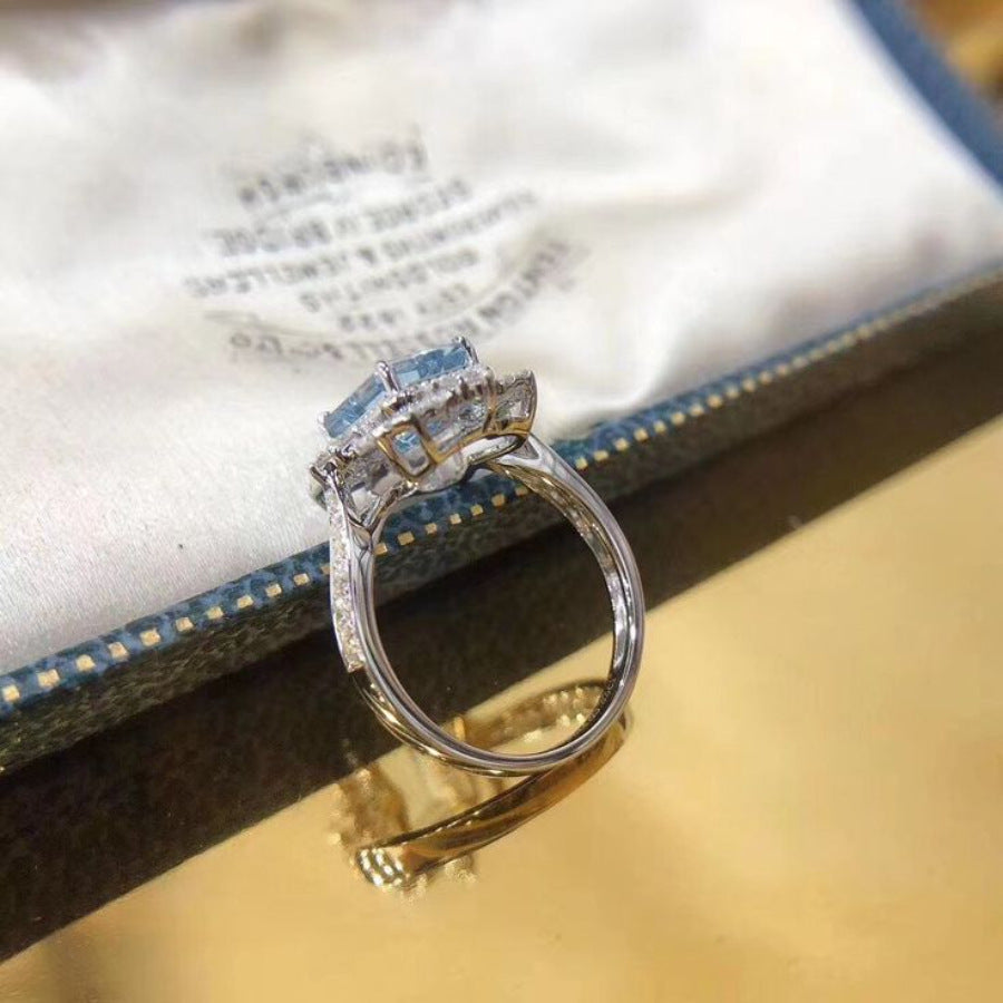 Women's Fashion Alloy Inlaid Zircon Engagement Ring