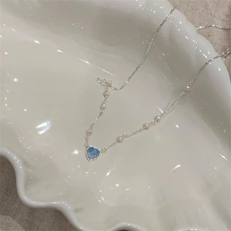 Love Pearl Female Light Luxury Minority Advanced Design Sense Sweet Necklaces