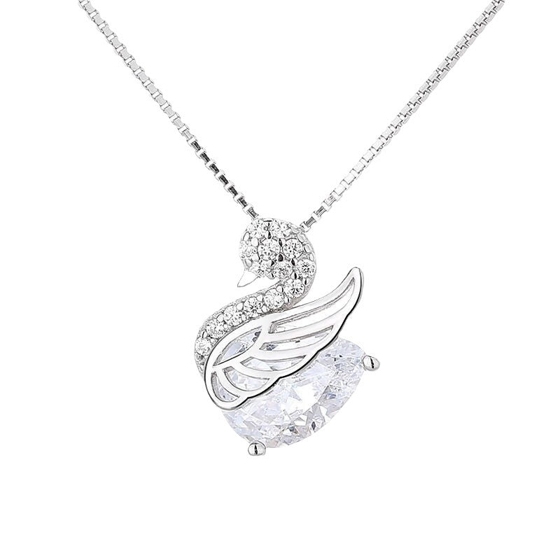 Women's Minority Elegant Design Clavicle Chain Valentine's Necklaces