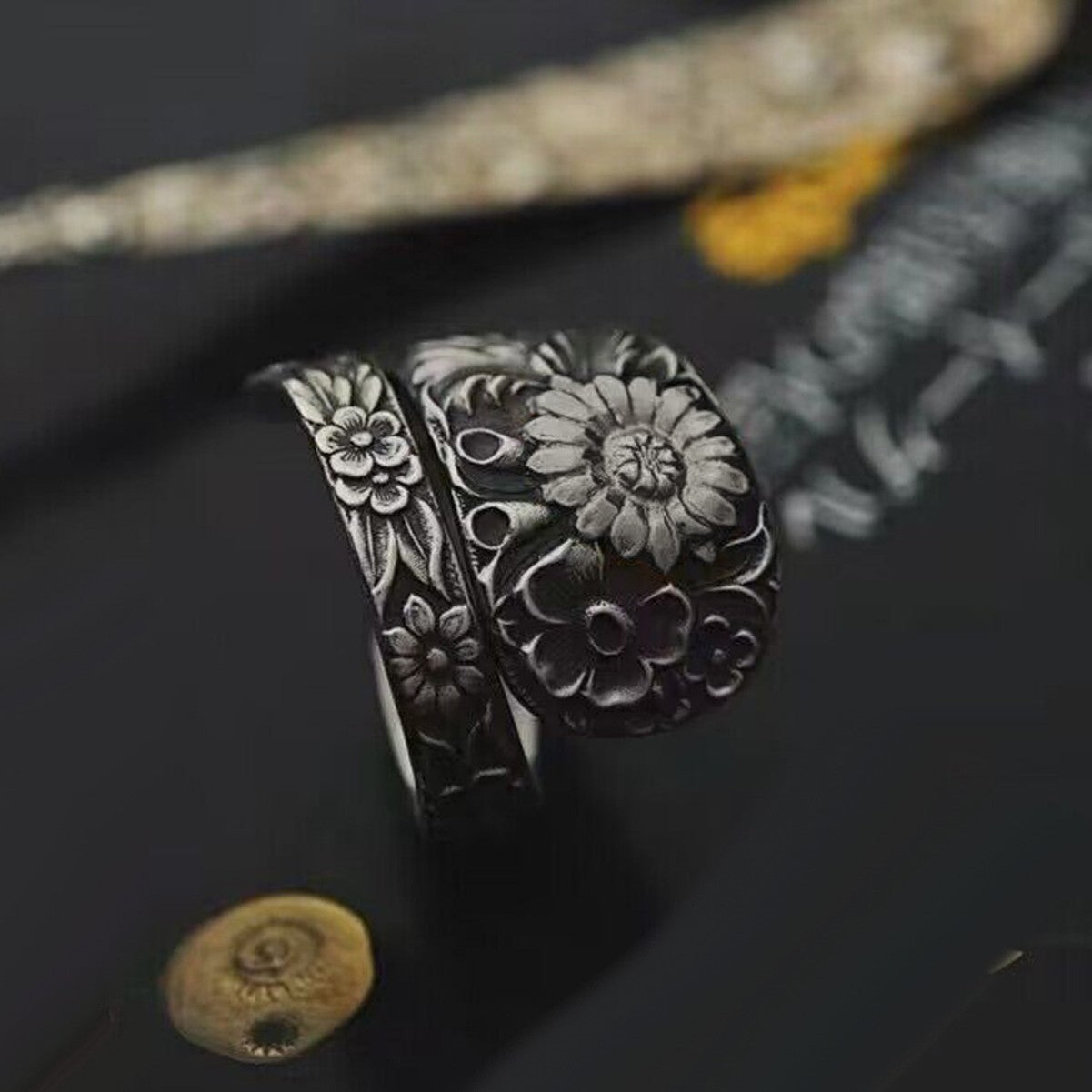 Classy Popular Sunflower Vintage Flower Carved Rings