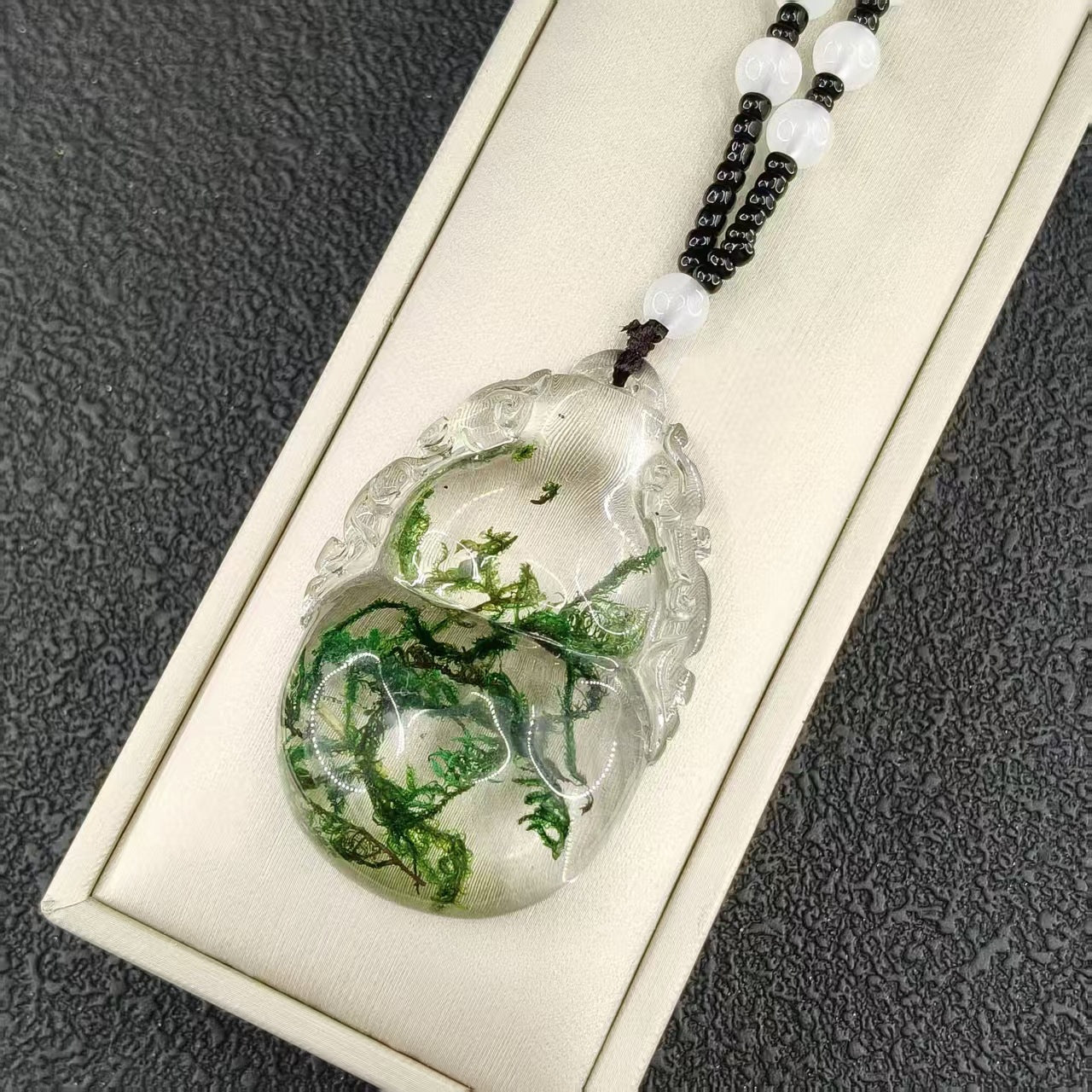 Women's & Men's Green Phantom Second Generation Amber Round Beads Grass Resin Live Bracelets