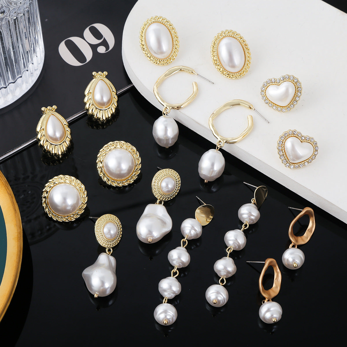 Women's Baroque Pearl Retro High-grade Fashion Simple Rings