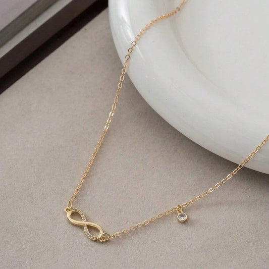 Women's Simple Chain Design Style Temperament Wild Light Necklaces