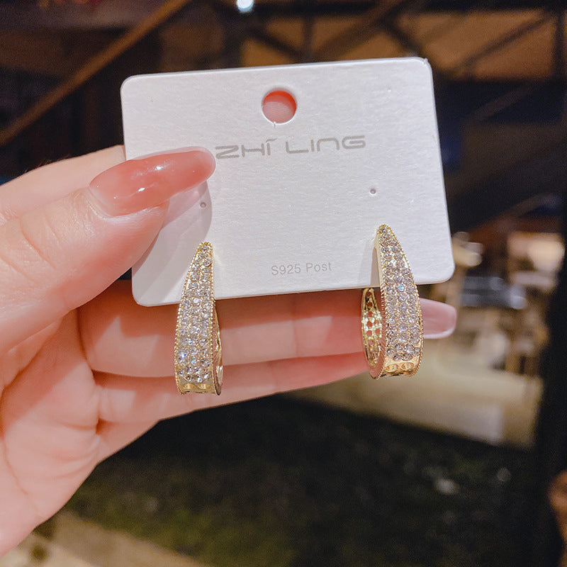 Simple Female Sier Light High-grade Small Ear Earrings