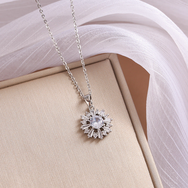 Titanium Steel Diamond Four-leaf Flower Female Necklaces