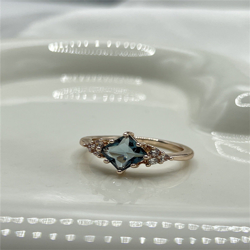 Women's Copper Inlaid Colorful Zircon Square Diamond-shaped Personalized Rings