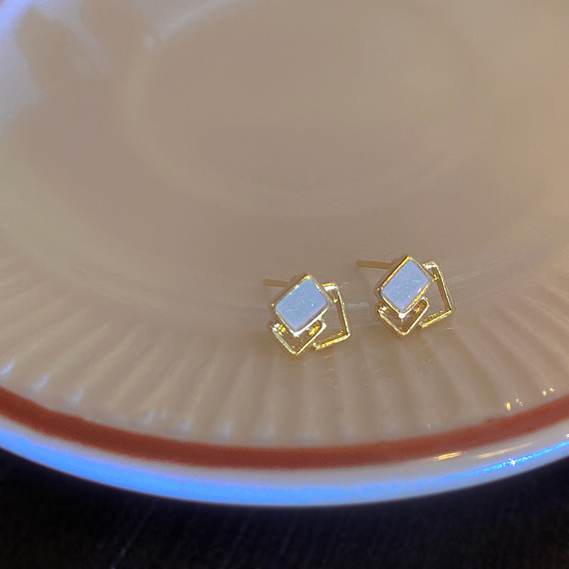 Sier Needle Geometric Square Hollow Design Earrings