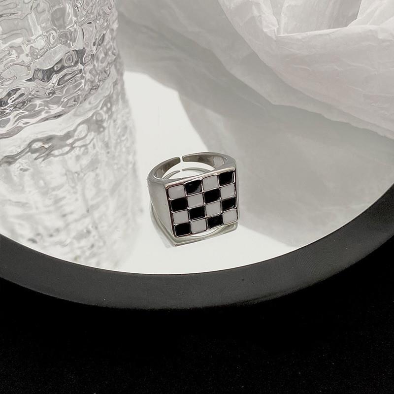 Chessboard Plaid Love Heart-shaped Two-piece Set Female Fashion Rings