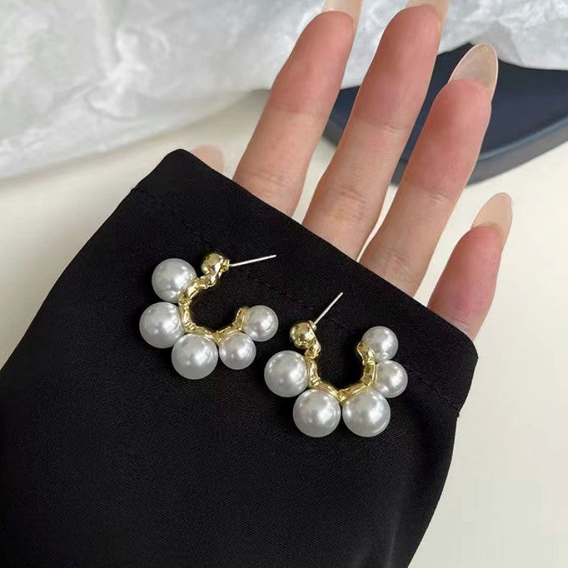 Simple Female Sier Light High-grade Small Ear Earrings