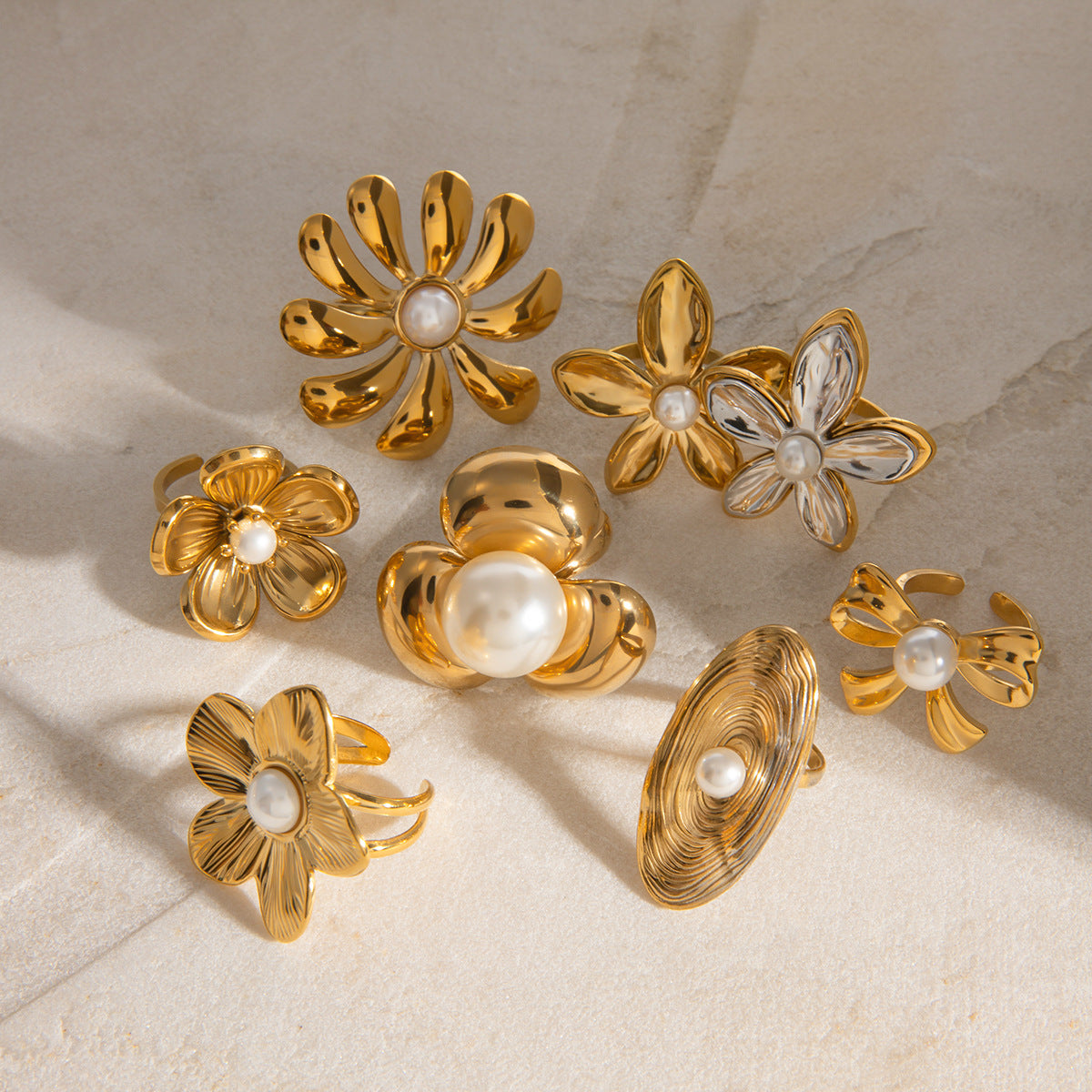 Ding Stainless Steel Flower Pearl Exaggerated Rings