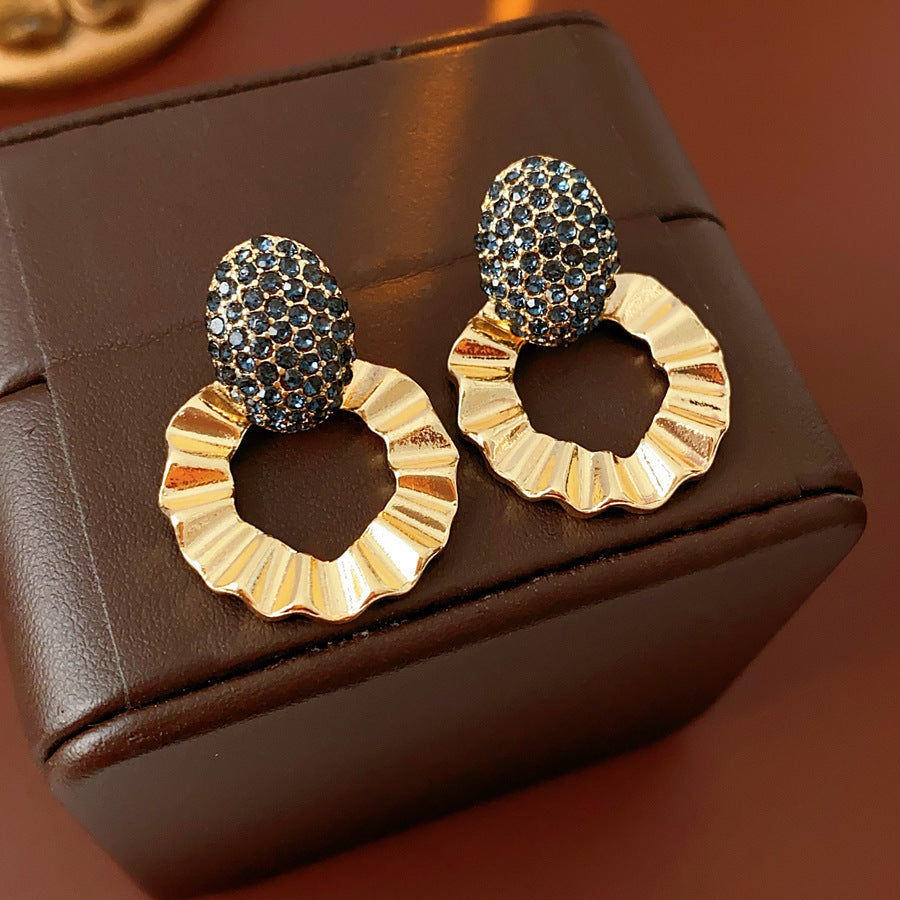 Women's Palace Style Sier Flower Light Luxury High-grade Design Sense Earrings