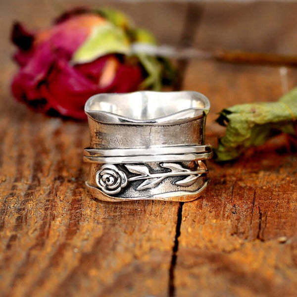 Trendy Wide Retro Rose Anxiety Decompression Rings