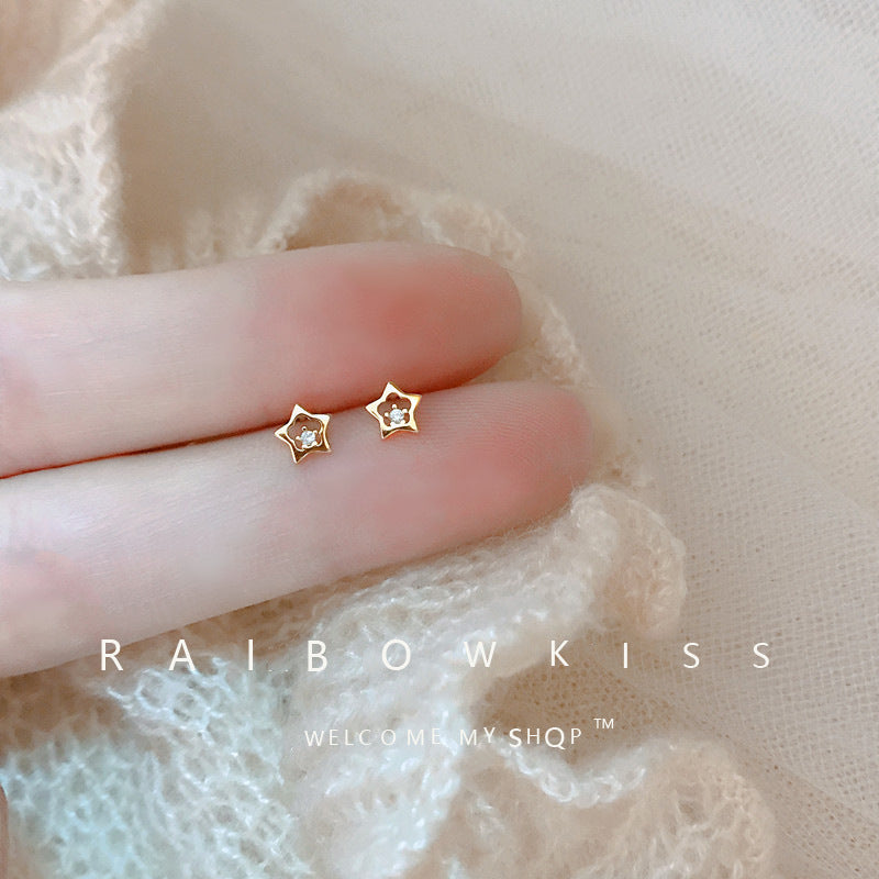 Women's Star Ear Design Trendy Pentagram Simple Earrings