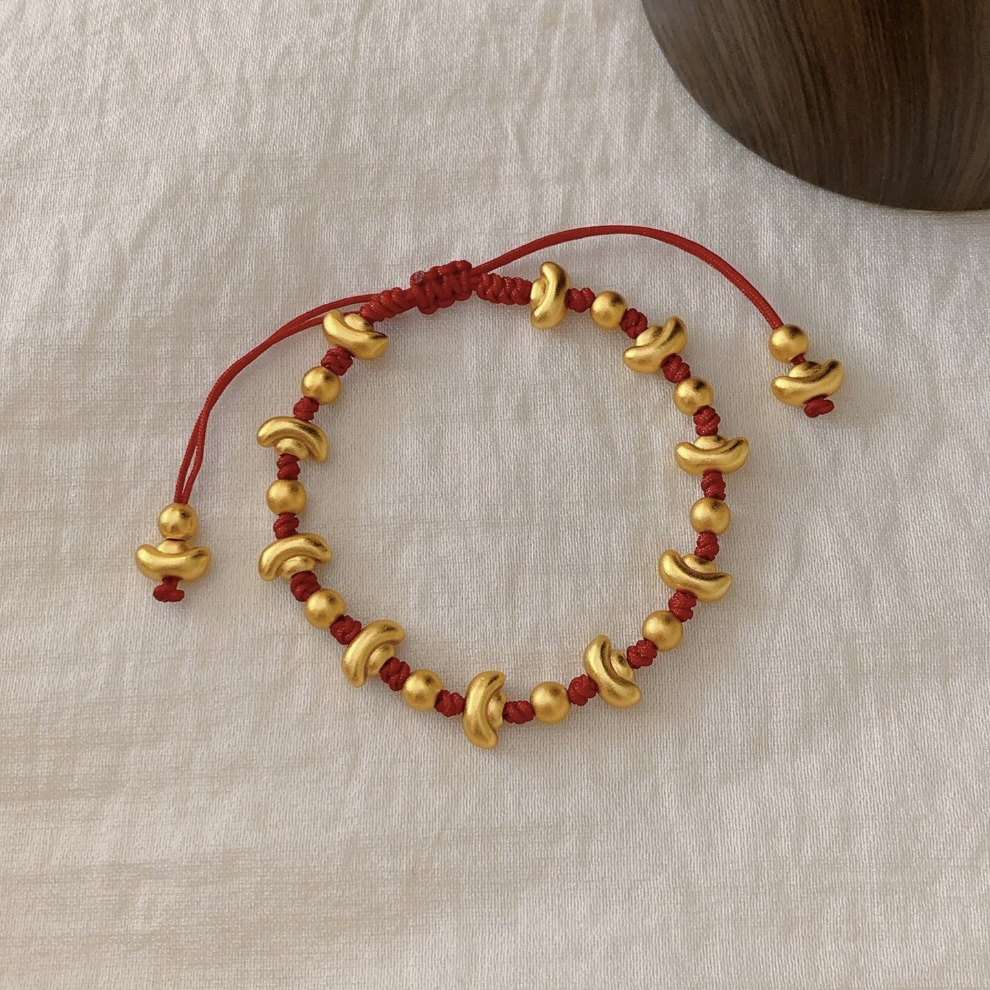 Ancient Style Alluvial Gold Small Life Red Rope Lucky Carrying Bracelet