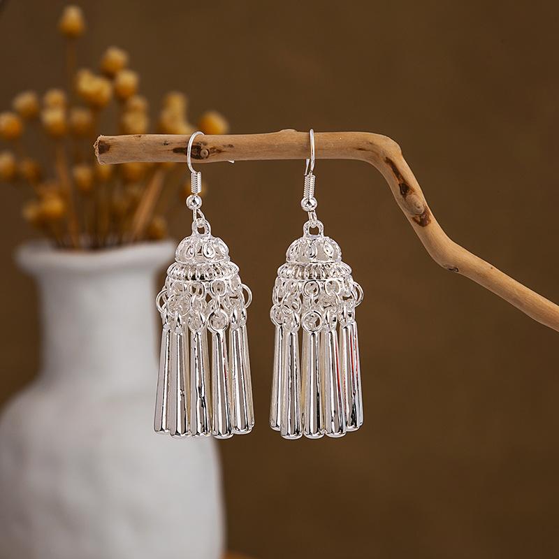 Hollowed Fashion Exotic Retro Artistic Classical Earrings