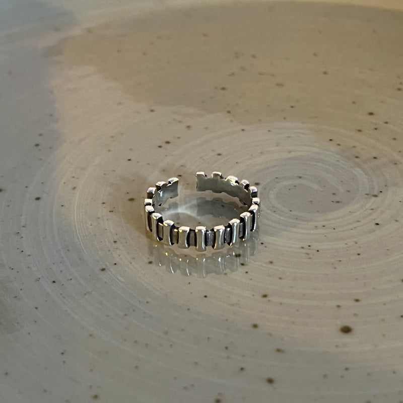 Open Female Graceful Personality Niche Design Cold Rings