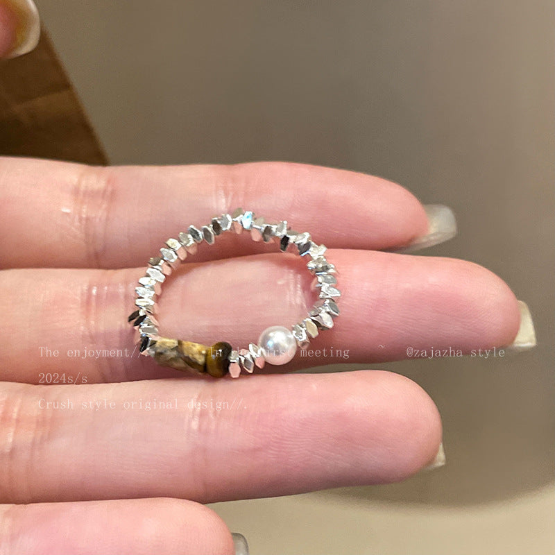 Women's Design Mild Luxury Retro Index Finger Premium Ring