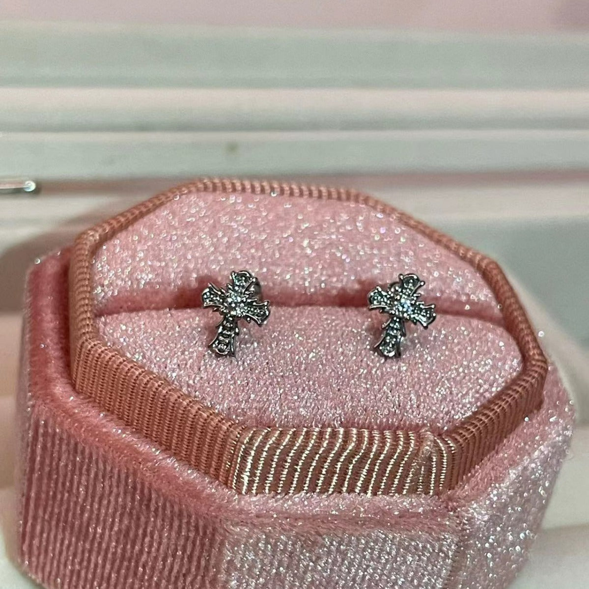 Women's Bone Delicate Eardrops Pin Niche Design Earrings