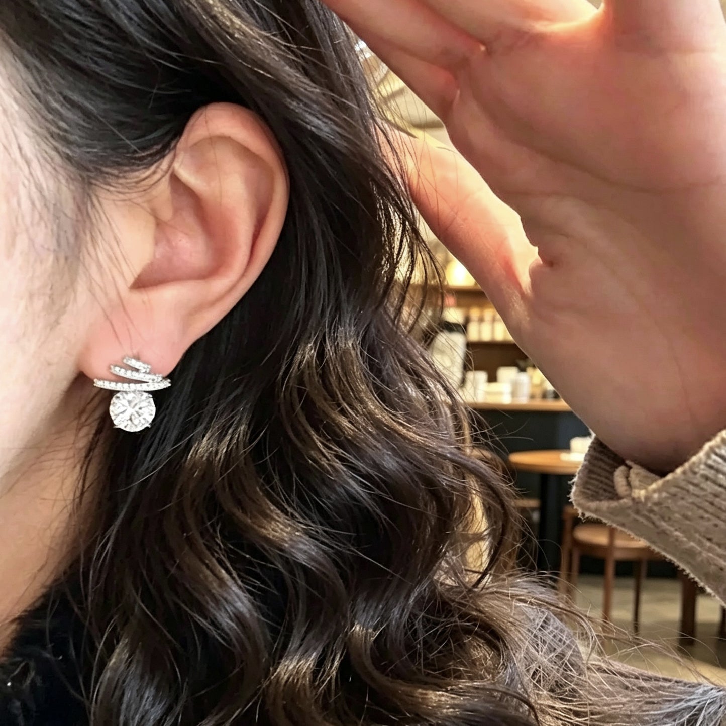 Daily Ear Exquisite Fashion Unique Rhinestone Light Luxury Small Earrings