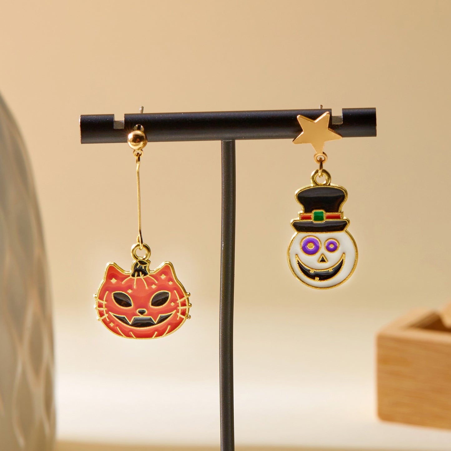 Halloween Creative Personality Asymmetric Pumpkin Ghost Earrings