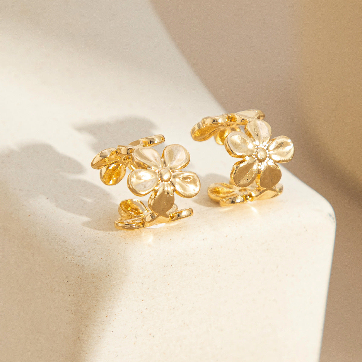 Exaggerated Star Ear Personality Vacation Beach Stud Earrings