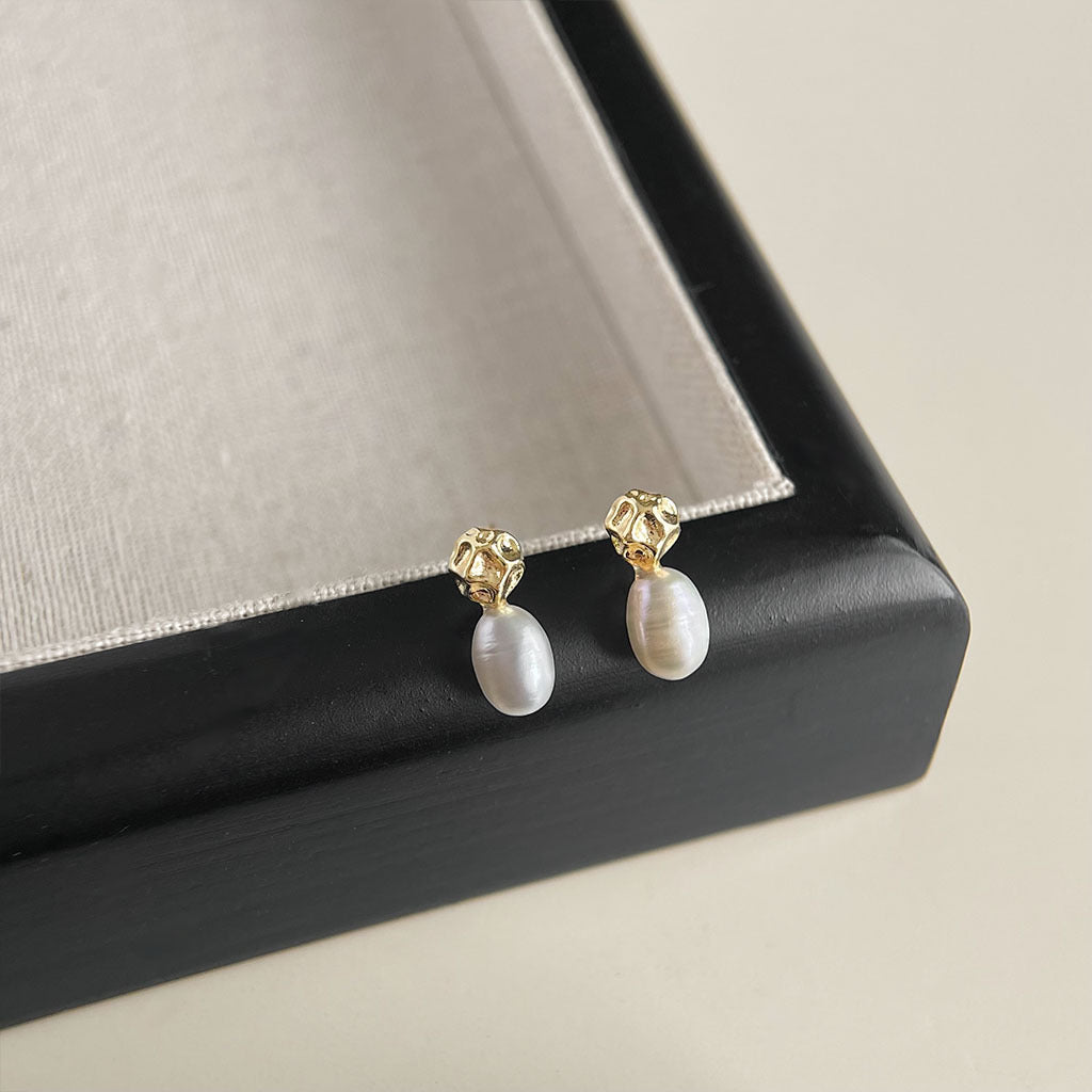 Geometric Ear Personality Simple Natural Pearl Earrings