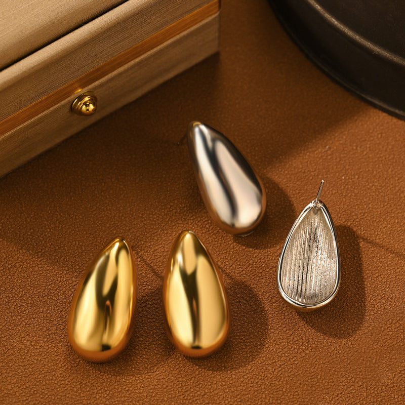 Women's Needle Round Irregular Vintage Metal High Earrings