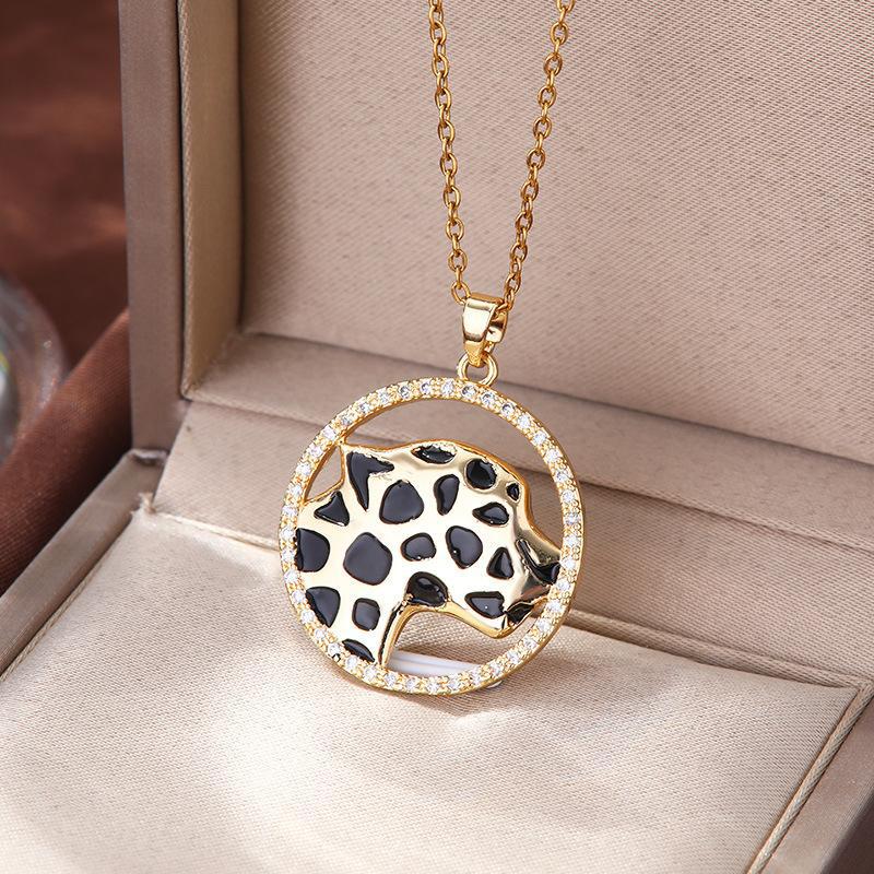Women's Ornament High-grade Exquisite Affordable Luxury Fashion Necklaces