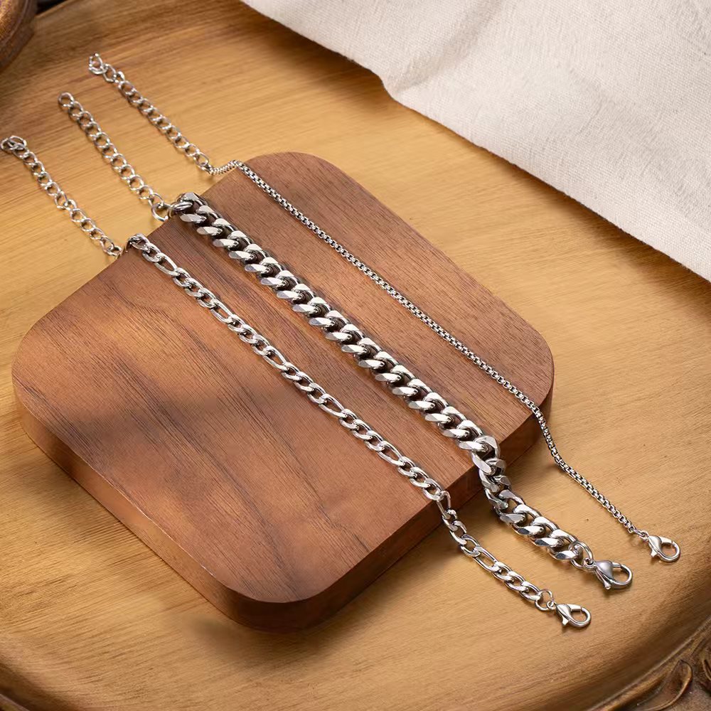 Women's Style Iron Alloy Hemp Flowers Chain Affordable Luxury Fashion Bracelets