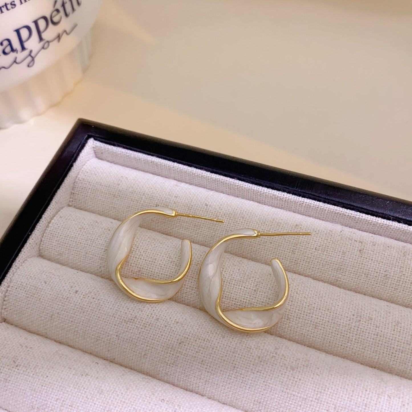 Trendy Female Light Luxury Minority French Earrings