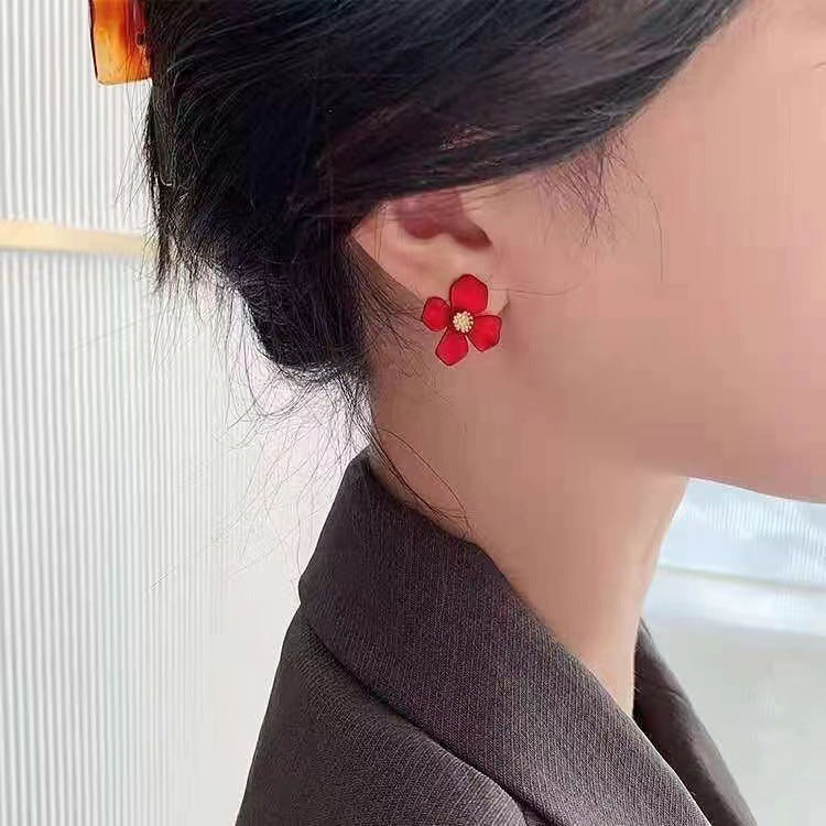 Women's Red Petal Elegant High-grade Round Face Earrings
