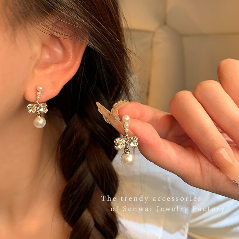 Sier Needle Zircon Pearl Advanced Fashion Bowknot Retro Earrings
