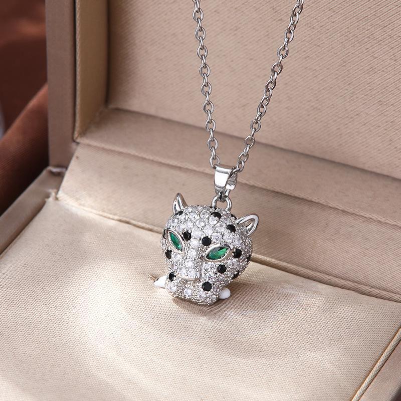 Women's Ornament High-grade Exquisite Affordable Luxury Fashion Necklaces