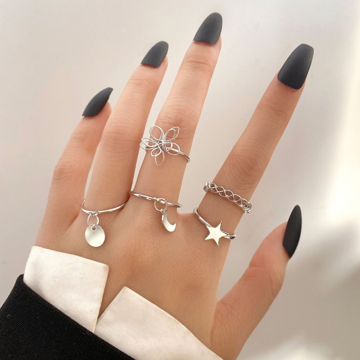 Opening Love Heart-shaped Set Hollow Cold Rings