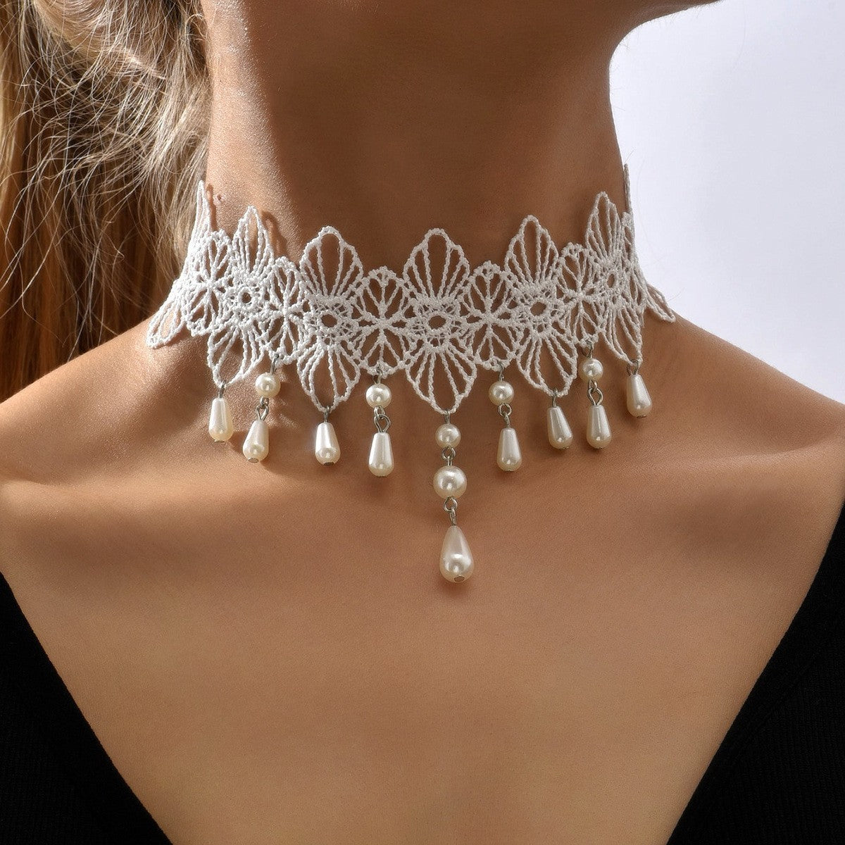 Fashion Personality Retro Black Lace Gothic Clavicle Chain Female Necklaces