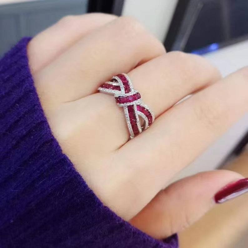 High-grade Diamond Bow Irregular Cross Female Rings