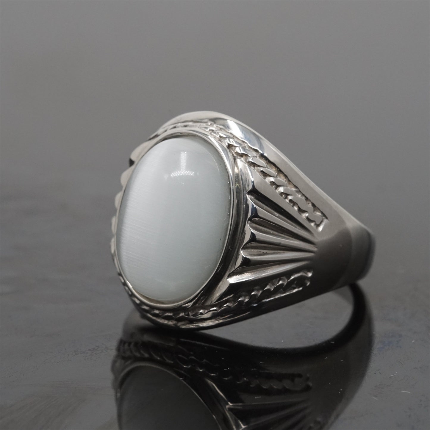 Women's & Men's Trendy Titanium Steel Inlaid Graceful Fashionable Rings