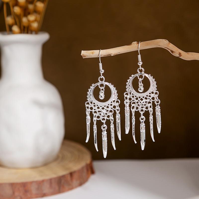 Hollowed Fashion Exotic Retro Artistic Classical Earrings