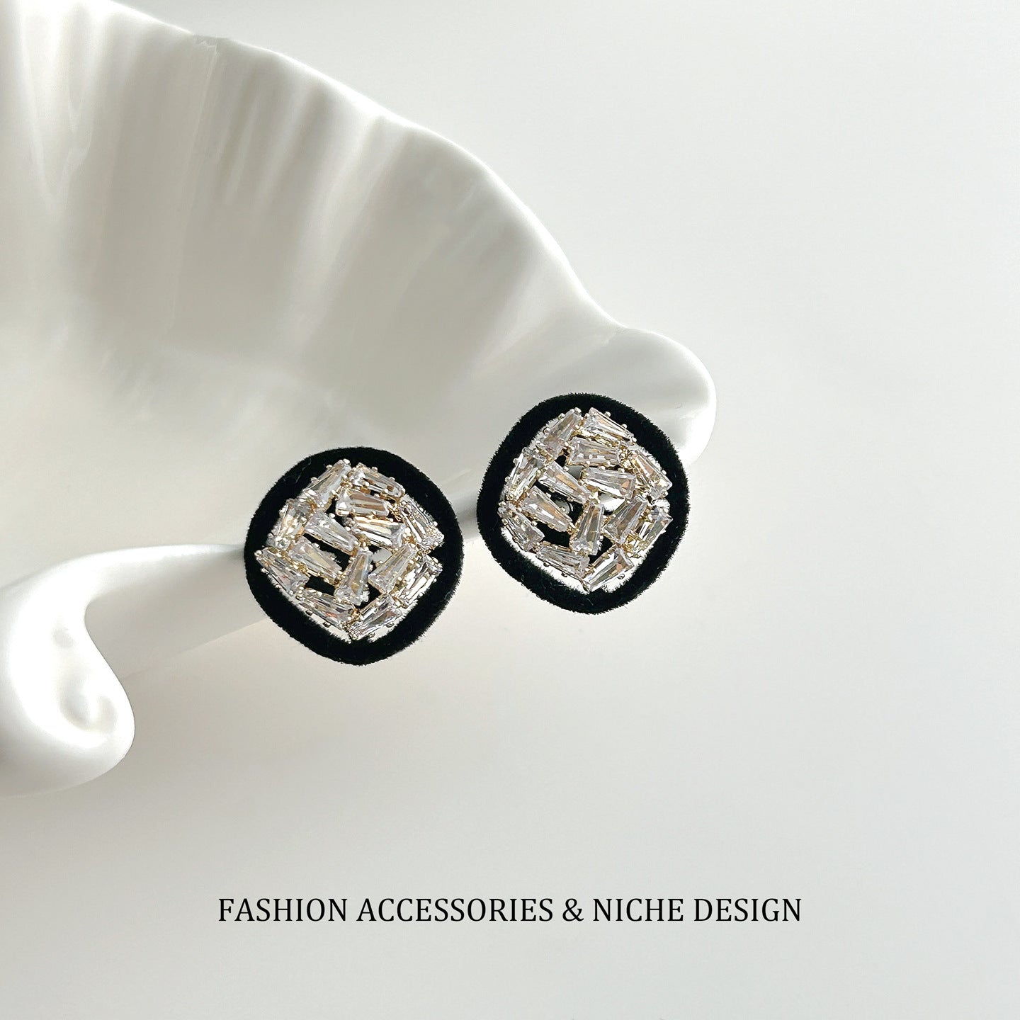 Zircon Square Light Luxury High-grade Simple Earrings