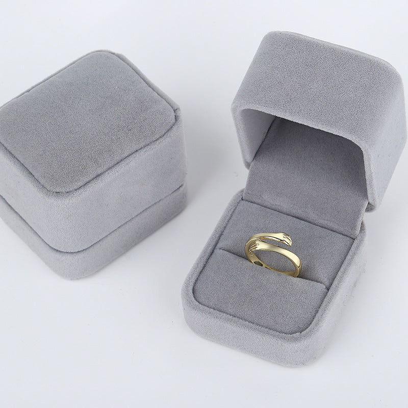Hug Couple Refers To Korean Jane Rings